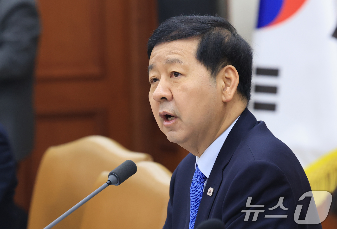 (서울=뉴스1) 임세영 기자 = 구윤철 부총리 겸 재정경제부 장관이 4일 서울 종로구 정부서울청사에서 열린 개정 노동조합법 시행 관련 관계장관회의에서 모두발언을 하고 있다. 202 …