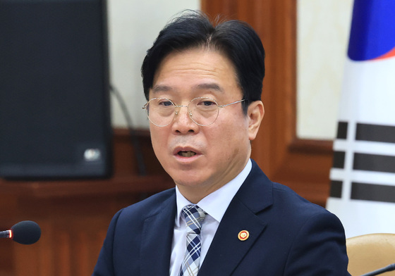 발언하는 김영훈 고용노동부 장관