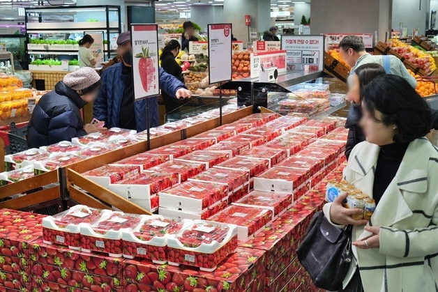 롯데마트, '스프링 페스타' 개최…봄맞이 먹거리 대거 할인