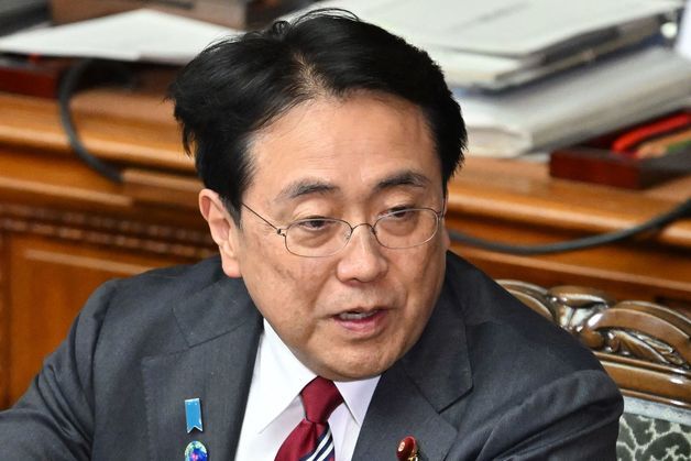 日경제산업상 "8개월분 원유 확보…대체조달 통해 늘려갈 것"