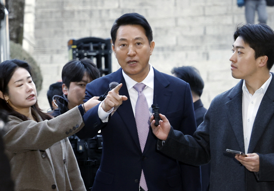법원 도착한 오세훈 서울시장