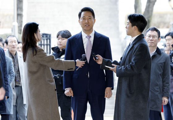 공판 출석 입장 밝히는 오세훈 시장