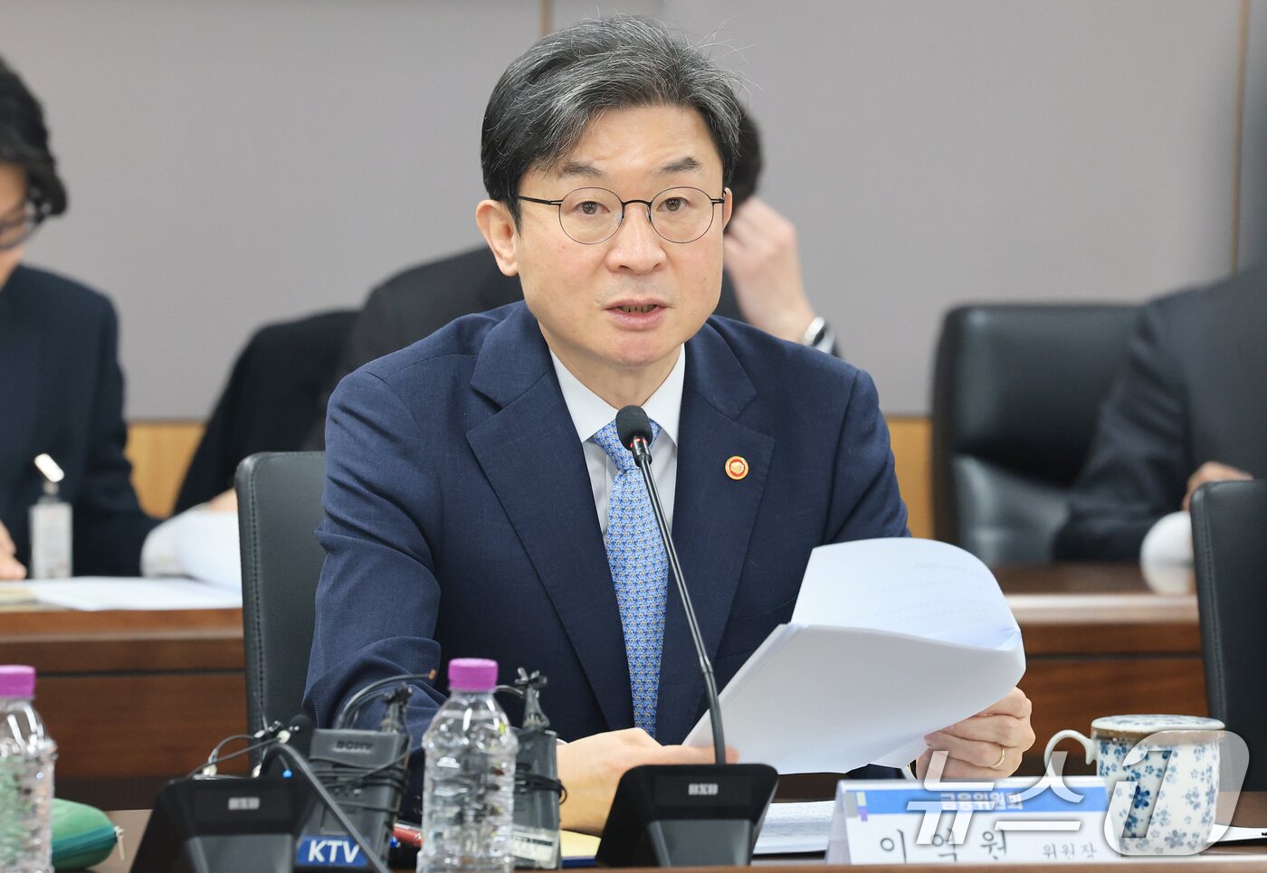 본문 이미지 - 이억원 금융위원장이 4일 서울 종로구 정부서울청사에서 열린 민·관 합동 토큰증권 협의체 킥오프 회의에서 모두발언을 하고 있다. 2026.3.4 ⓒ 뉴스1 임세영 기자