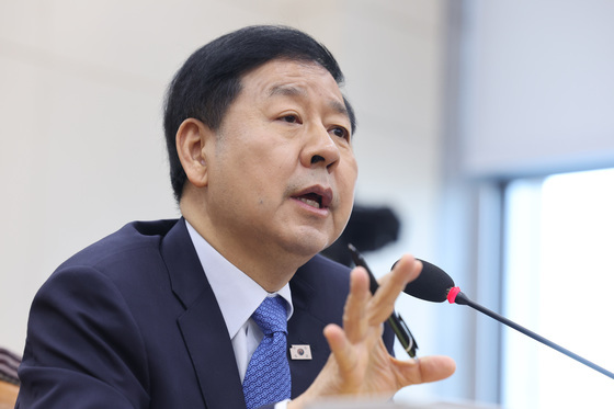 답변하는 구윤철 부총리