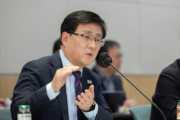 태양광 업계 간담회 개최…기후장관 "태양광, 에너지전환 핵심"