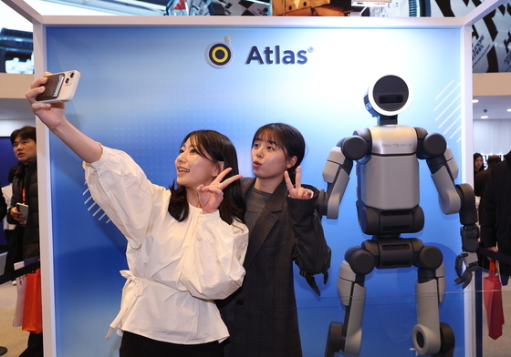 국내 첫 공개된 아틀라스