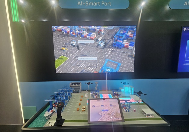 AI 인프라 플레이어 '변신'이 살 길…새로운 사업 모델 찾는 통신사