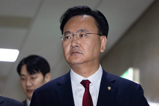 운영위원장실 들어서는 유상범 국민의힘 원내수석