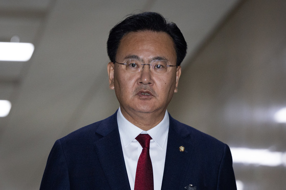 여야 원내수석 회동 참석하는 유상범