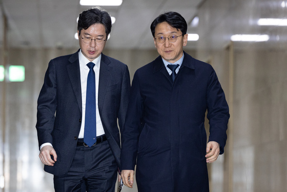 운영위원장실 향하는 천준호 민주당 원내운영수석