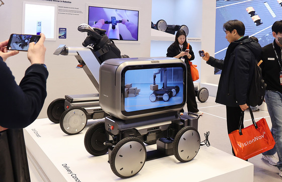 일반에 첫 공개된 모베드