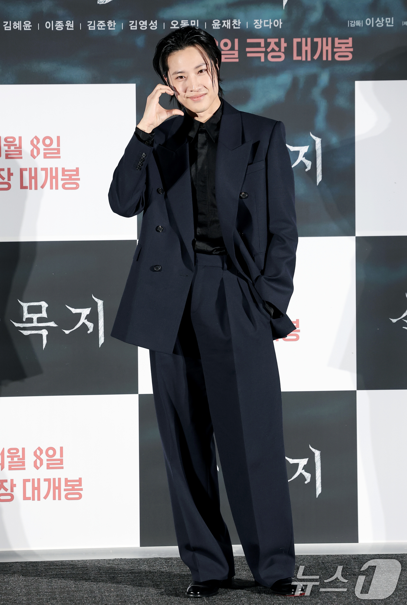 (서울=뉴스1) 권현진 기자 = 배우 이종원이 4일 서울 용산구 CGV용산아이파크몰에서 열린 영화 ‘살목지’(감독 이상민) 제작보고회에 참석해 포즈를 취하고 있다.'살목지'는 살목 …