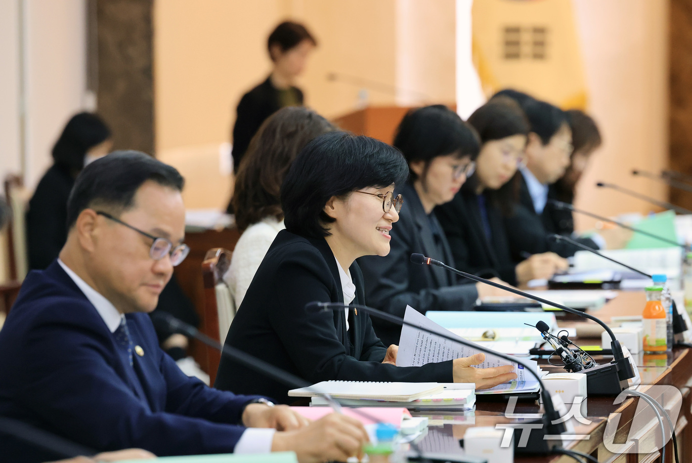 (서울=뉴스1) 임세영 기자 = 원민경 성평등가족부 장관이 4일 서울 종로구 정부서울청사에서 열린  2026년 성평등‧청소년‧가족정책 시‧도 국장회의에서 모두발언을 하고 있다. 2 …