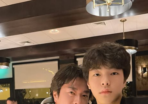 권상우♥손태영 아들, SNS 개설 후 관심 폭발…부모 닮은 아이돌 비주얼 [N샷]