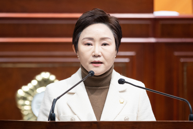 이연화 군산시의원 "선출 공직자 하위 20% 포함…줄 세우기 전형"