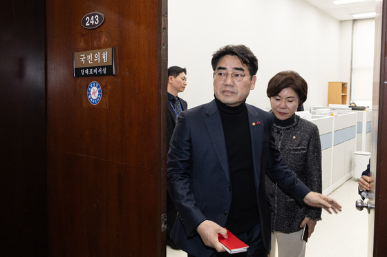 '윤어게인 내홍' 일시 휴전…지선 결과에 대폭발 가능성