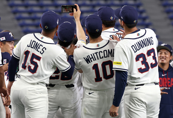 태극기 단 메이저리거들