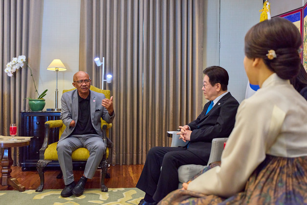 이재명 대통령, 과거 인연 있는 노동자와의 만남