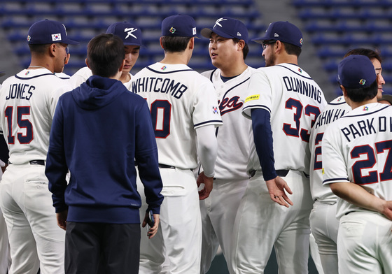 류현진 '후배들과의 대화'