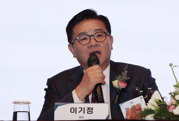 "'서울대 10개', '사립대 100개 죽이기' 안 되게…재정 확충도 추진"