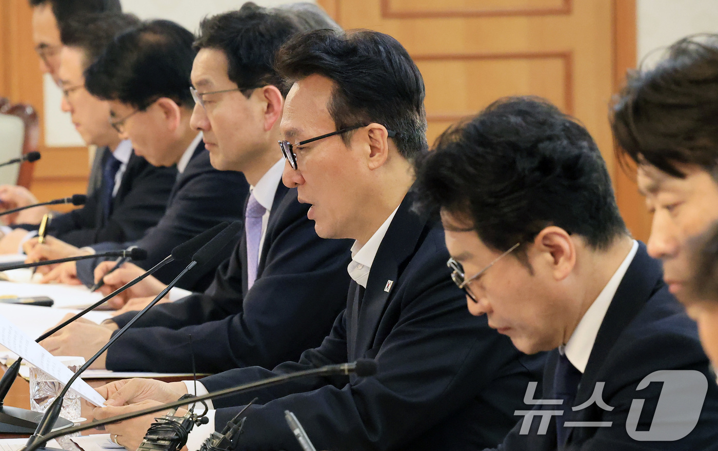 (서울=뉴스1) 임세영 기자 = 김민석 국무총리가 4일 서울 종로구 정부서울청사에서 열린 중동 상황점검 관계부처회의에서 모두발언을 하고 있다. 2026.3.4/뉴스1