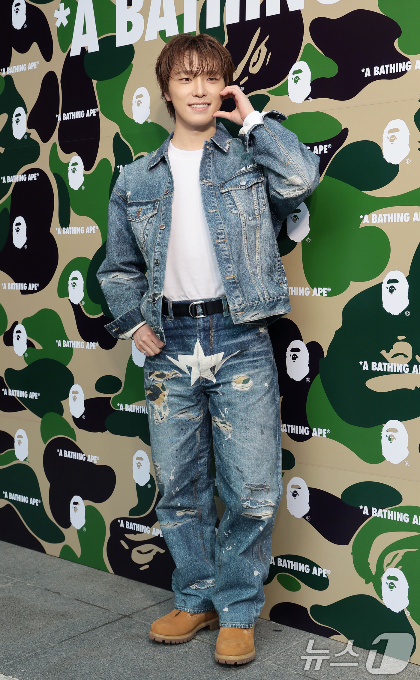 (서울=뉴스1) 권현진 기자 = 세븐틴 디노가 4일 서울 강남구 한 매장에서 열린 그랜드 오픈 행사에 참석해 포즈를 취하고 있다. 2026.3.4/뉴스1