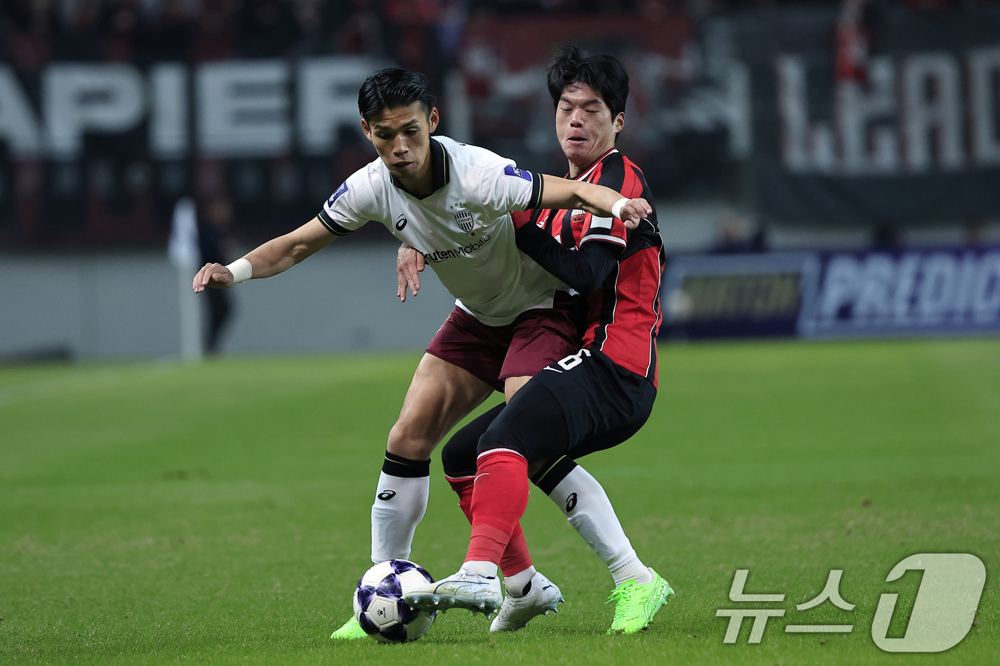 (서울=뉴스1) 박정호 기자 = 4일 오후 서울시 마포구 월드컵로 서울월드컵경기장에서 열린 아시아축구연맹(AFC) 챔피언스리그 엘리트(ACLE) 16강 1차전 FC서울과 비셀 고베 …