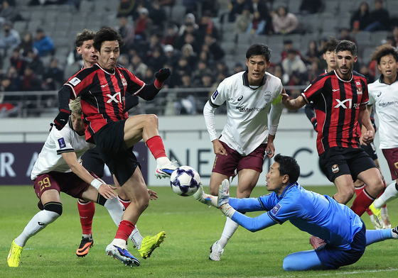 송민규 '들어가라'