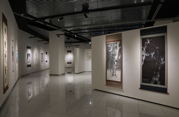 "문화교류로 한중 우의 확대해야"…中서 한글서예 전시회 개최