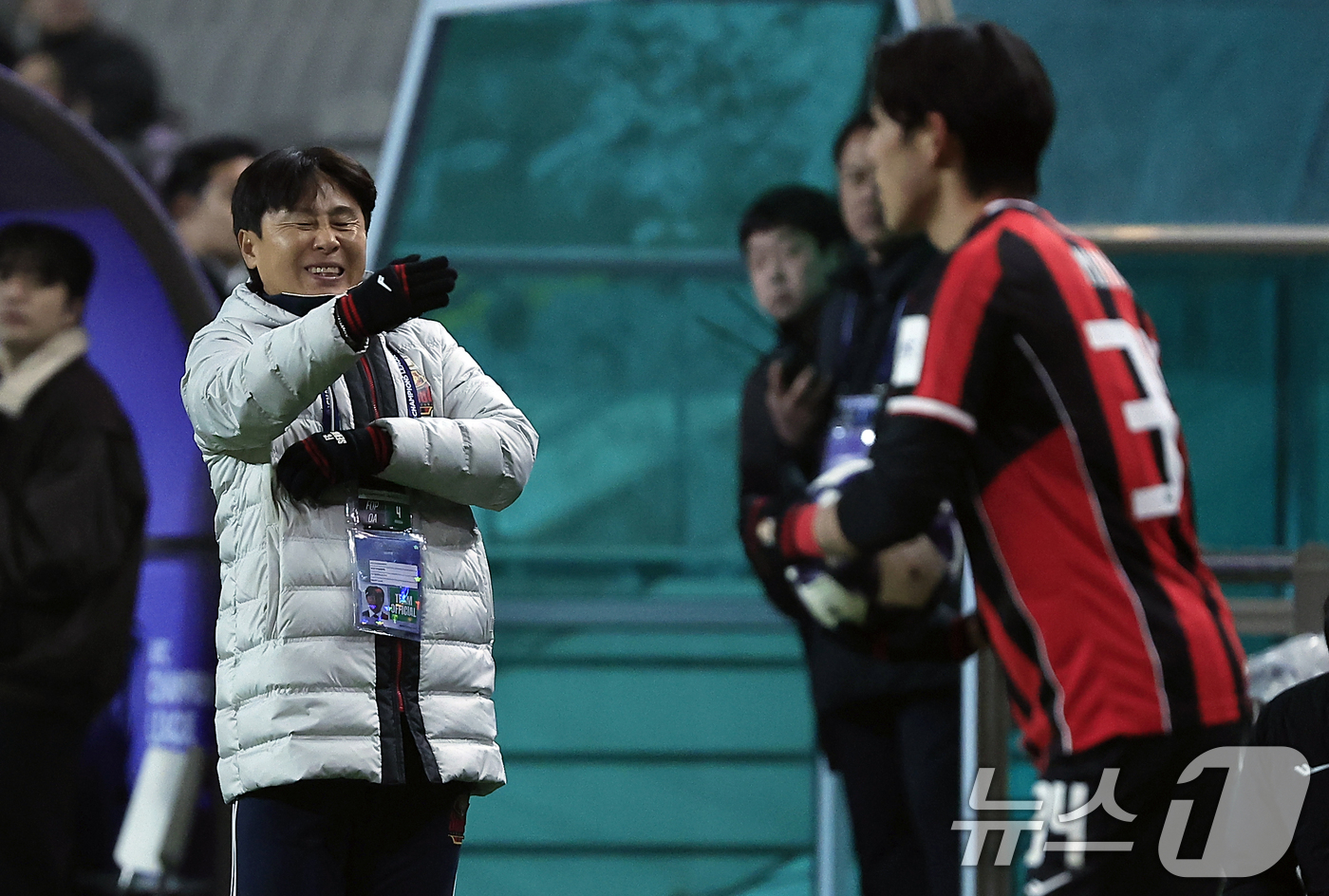 (서울=뉴스1) 박정호 기자 = 4일 오후 서울시 마포구 월드컵로 서울월드컵경기장에서 열린 아시아축구연맹(AFC) 챔피언스리그 엘리트(ACLE) 16강 1차전 FC서울과 비셀 고베 …