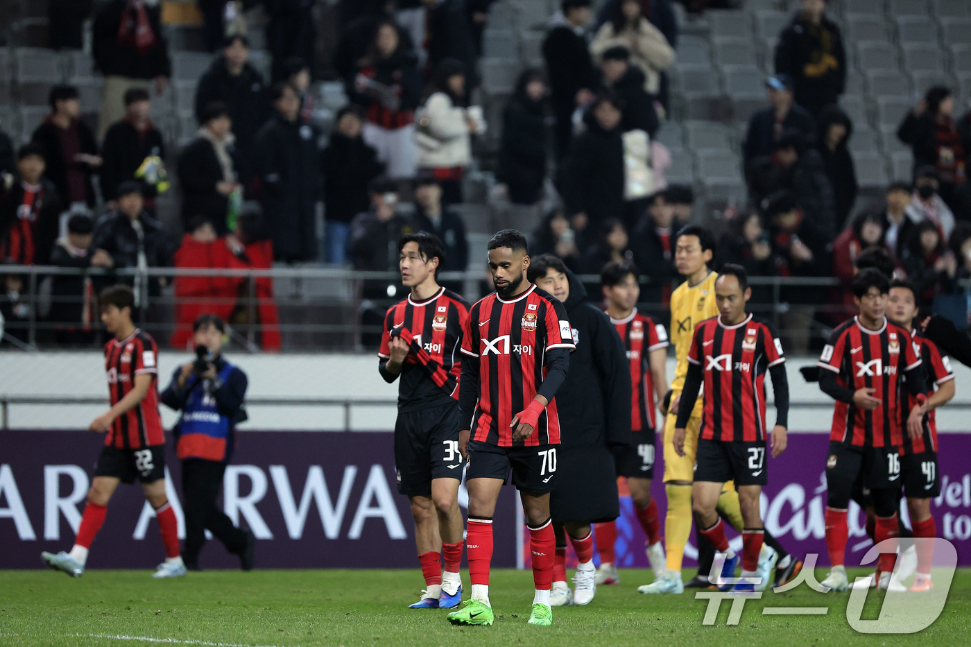 (서울=뉴스1) 박정호 기자 = 4일 오후 서울시 마포구 월드컵로 서울월드컵경기장에서 열린 아시아축구연맹(AFC) 챔피언스리그 엘리트(ACLE) 16강 1차전 FC서울과 비셀 고베 …