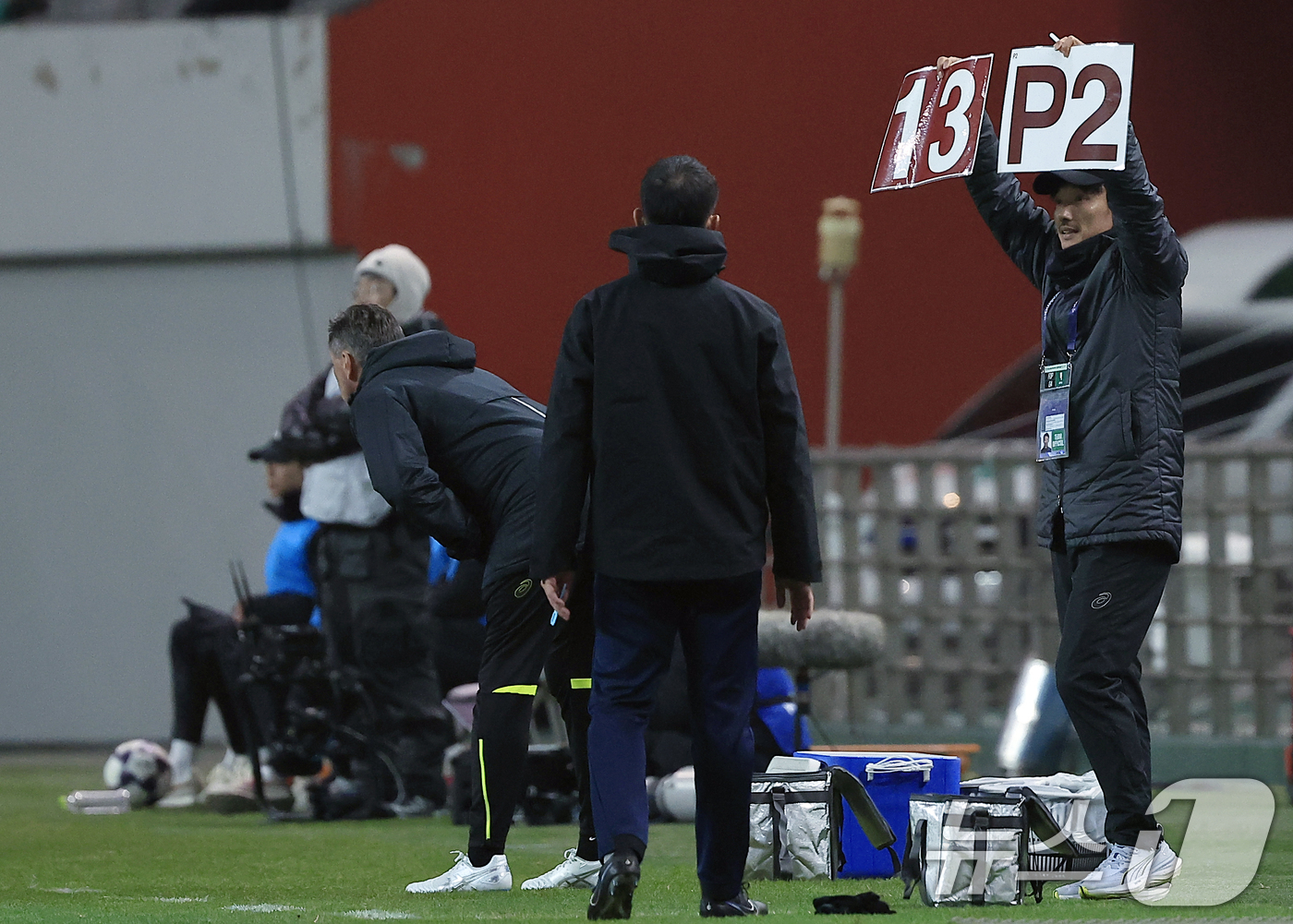 (서울=뉴스1) 박정호 기자 = 4일 오후 서울시 마포구 월드컵로 서울월드컵경기장에서 열린 아시아축구연맹(AFC) 챔피언스리그 엘리트(ACLE) 16강 1차전 FC서울과 비셀 고베 …