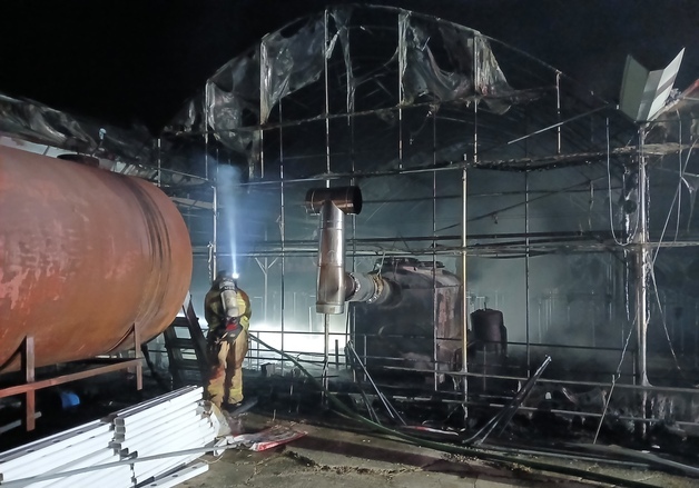 경북 의성 비닐하우스 불…50분 만에 진화