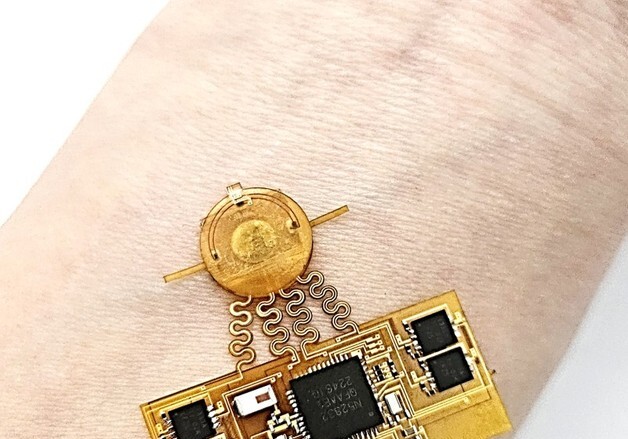 피부에 붙여 혈류 실시간 측정하는 무선 웨어러블 시스템 개발