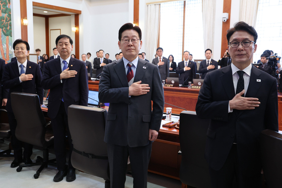 이재명 대통령, 국무회의 국민의례