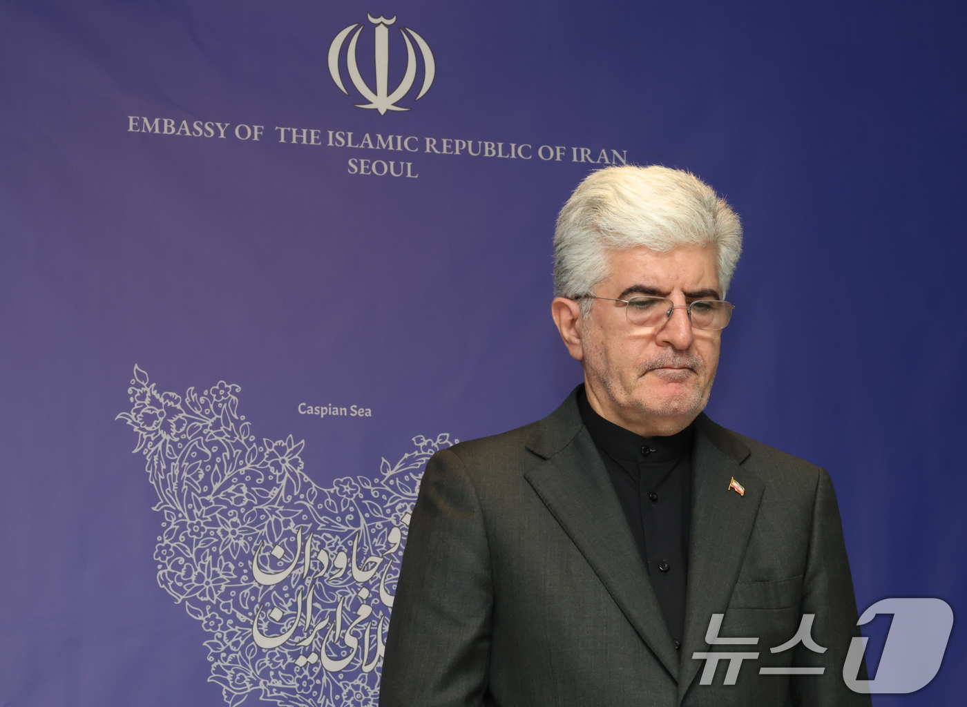 (서울=뉴스1) 최지환 기자 = 사이드 쿠제치 주한 이란 대사가 5일 오전 서울 용산구 주한 이란 대사관에서 미국·이스라엘의 대이란 공격과 관련한 이란 정부의 입장을 발표하기에 앞 …