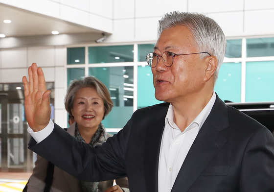 문재인 전 대통령 부부, 美 방문 출국…PCI '연례가교상' 수상
