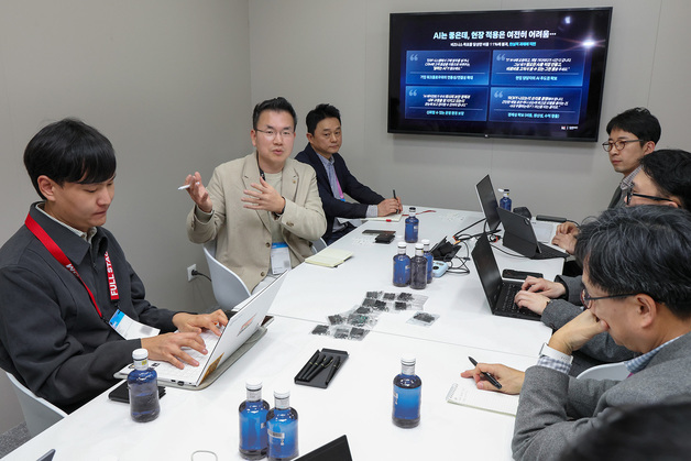 "AI 도입 80%지만 확산은 30%"…KT, '에이전트 빌더'로 AX 공략