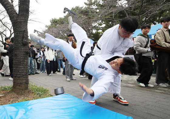 "유도 동아리로 오세요"