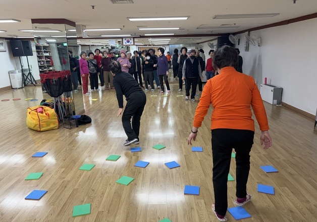 "건강한 노후생활 지원"…구로구, 어르신 맞춤형 신체활동 프로그램 운영