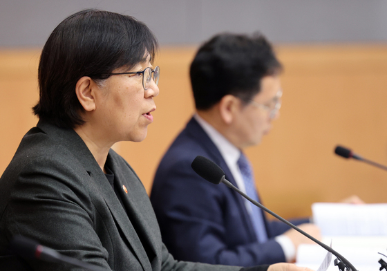 모두발언하는 정은경 보건복지부 장관