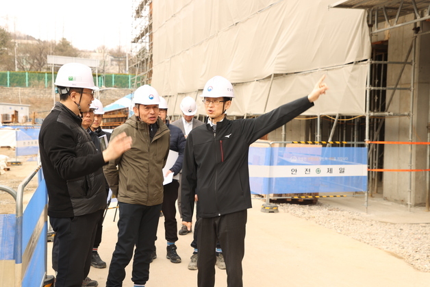 [동정] 조달청장, 마중물 플라자 건립 사업 현장 안전점검