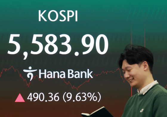 JP모건 "삼전·SK하닉 여전히 좋다…코스피 7500 전망"