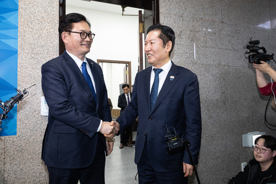 송영길 전 대표 배웅하는 정청래