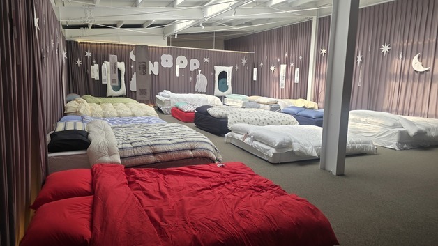 "직접 누워보고 내 취향 '침구' 찾자"…'29CM 눕 하우스' 가보니