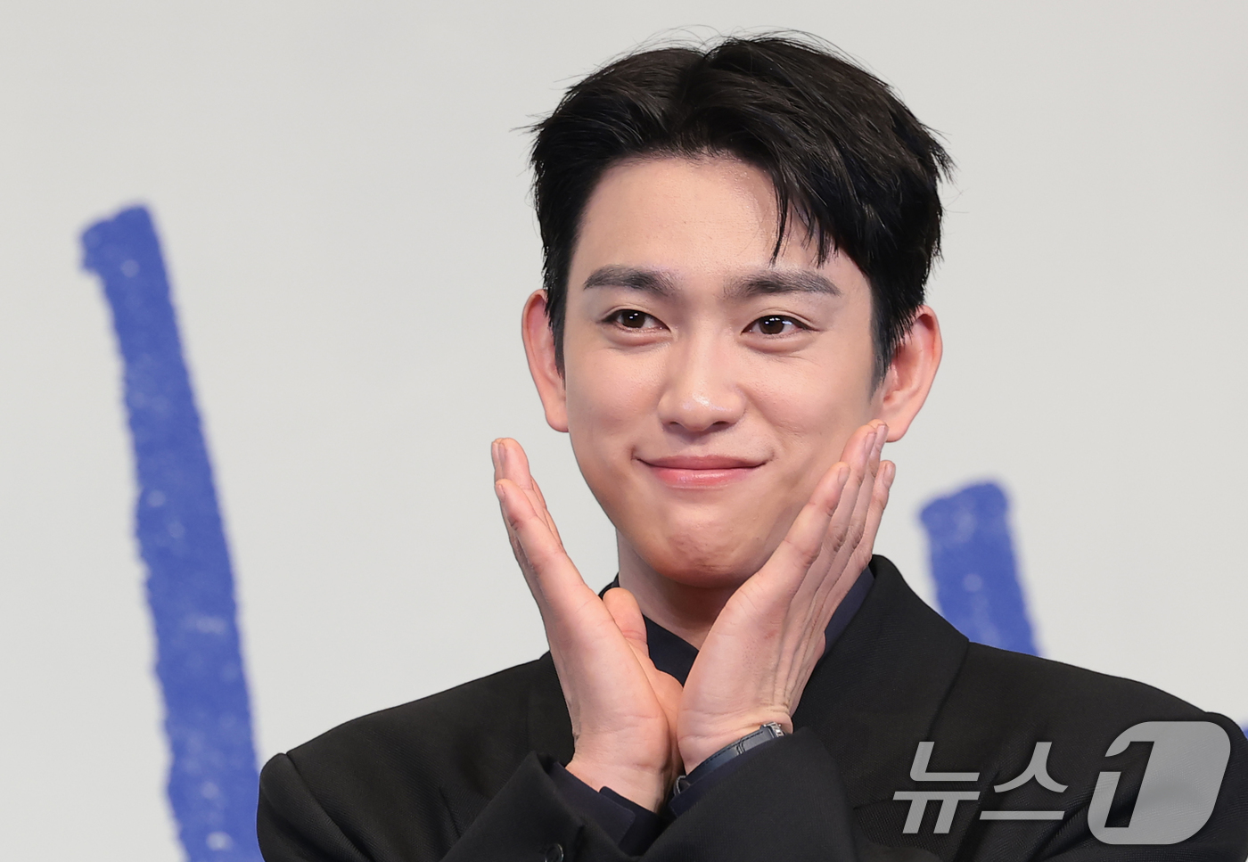 (서울=뉴스1) 권현진 기자 = 배우 박진영이 5일 오후 서울 구로구 더 링크호텔 서울에서 열린 JTBC 새 금요시리즈 ‘샤이닝’(극본 이숙연/연출 김윤진) 제작발표회에서 포즈를 …