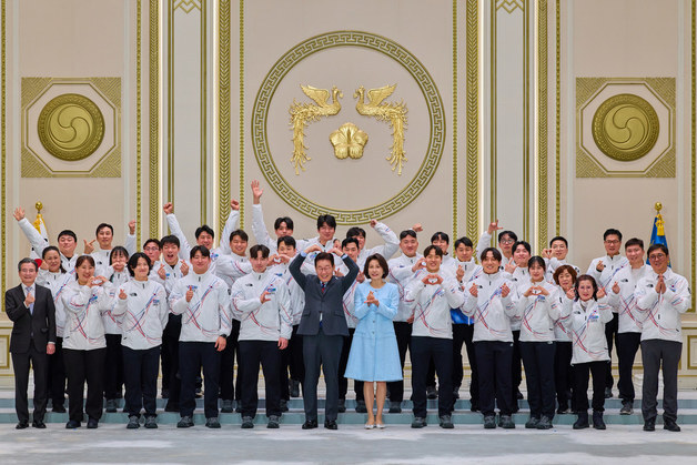 이재명 대통령, 2026 밀라노-코르티나담페초 동계올림픽 선수단과 함께