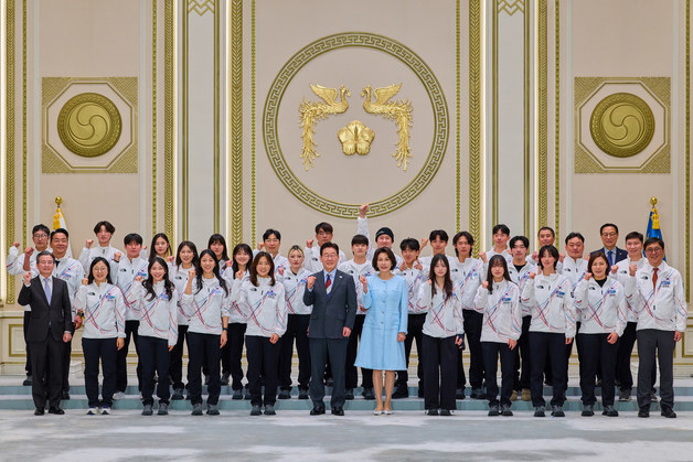 이재명 대통령, 2026 밀라노-코르티나담페초 동계올림픽 선수단과 함께
