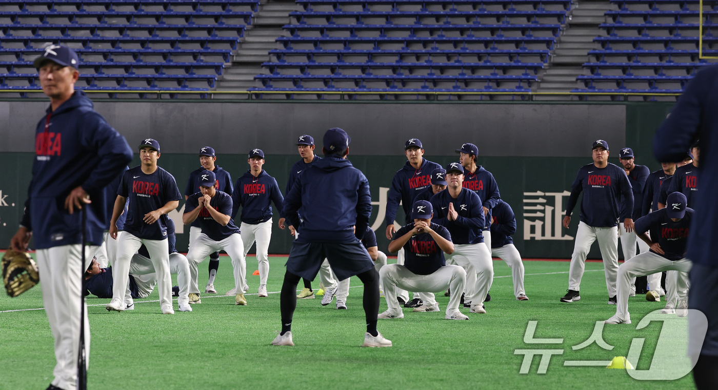 (도쿄=뉴스1) 구윤성 기자 = 대한민국 야구대표팀 선수들이 5일 오후 일본 도쿄돔에서 열리는 2026 월드베이스볼클래식(WBC) C조 1차전 체코와의 경기를 앞두고 훈련하고 있다 …