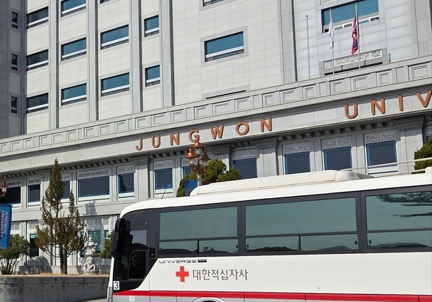 충북혈액원, 개강 맞아 18개 대학 찾아 헌혈 릴레이